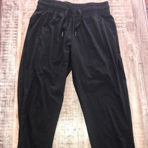 Lululemon Black Yoga Warm Up Capris